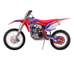 Moto tout-terrain de compétition M250